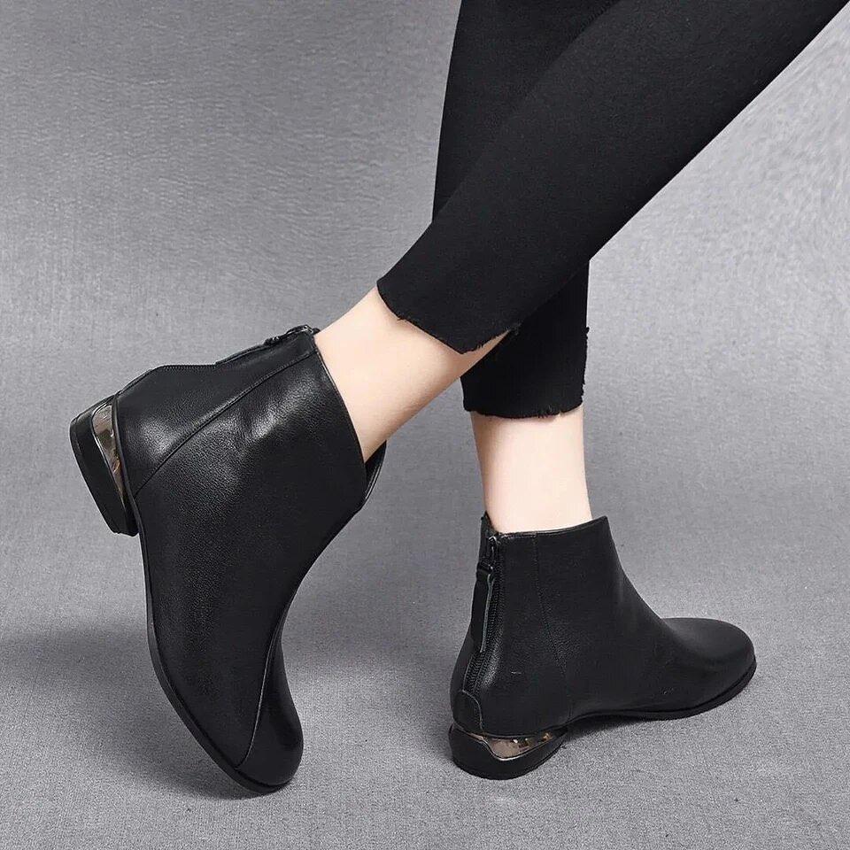 V Mouth Pointed Toe Vintage Boots