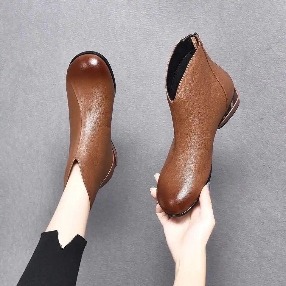 V Mouth Pointed Toe Vintage Boots