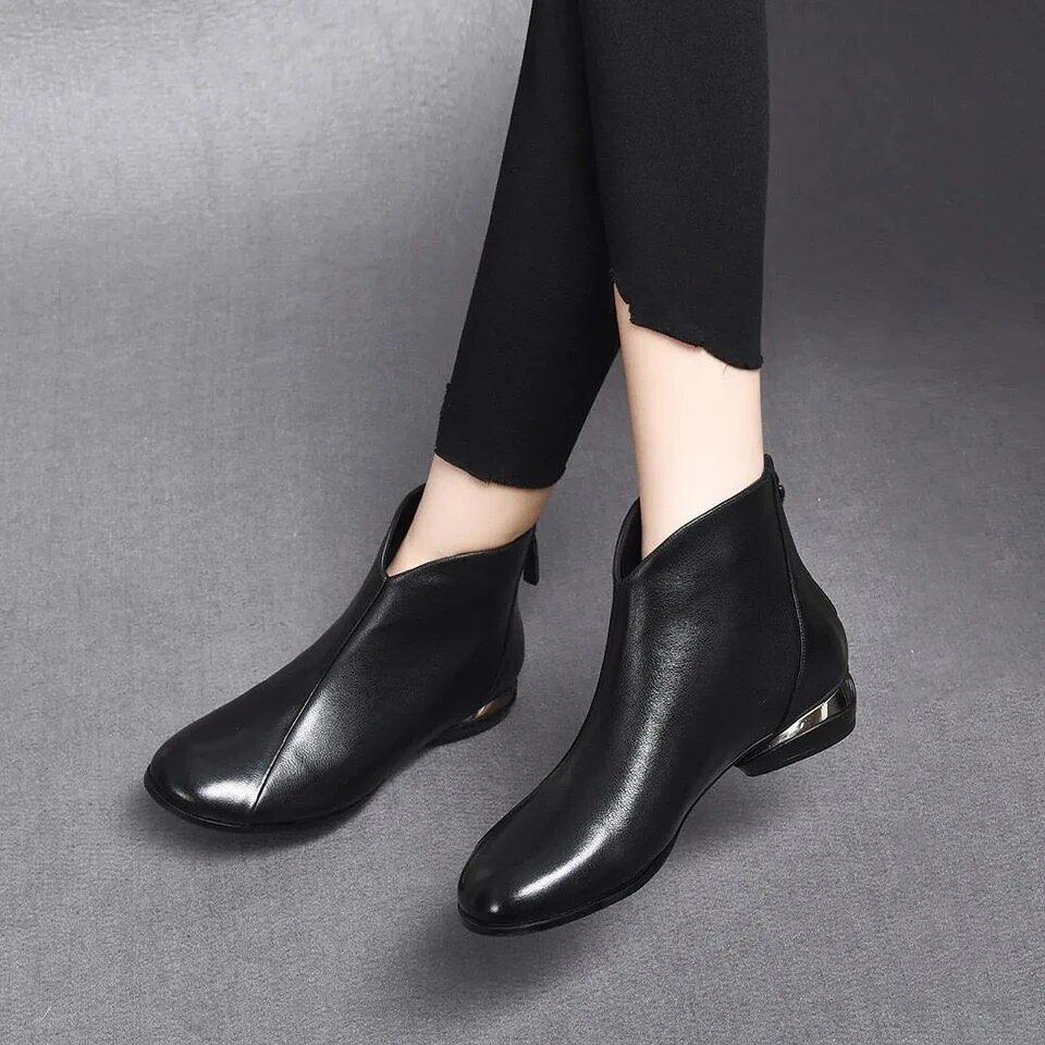 V Mouth Pointed Toe Vintage Boots